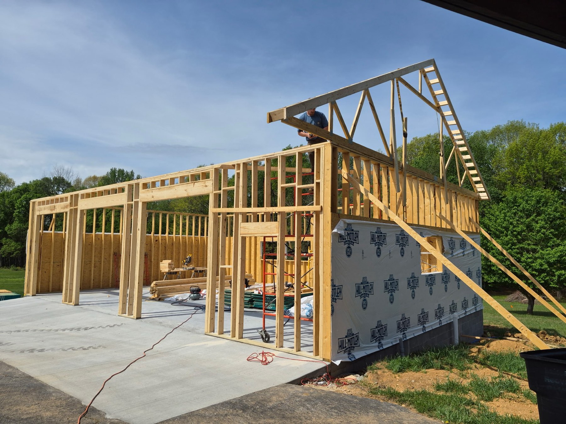 New construction garage framing in Bowling Green, Warren County KY