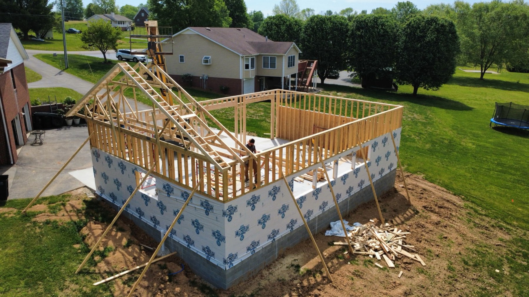 Residential new construction garage build in Bowling Green, KY
